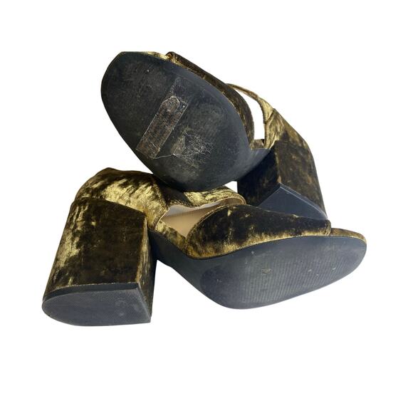 Cabi Women's Green Interlock Crushed Velvet Block Heel Size 8 - Picture 9 of 9